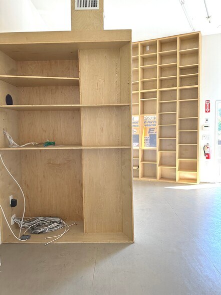 More Photos Of 2600 S La Cienega Blvd, Los Angeles Storefront Retail Office For Lease