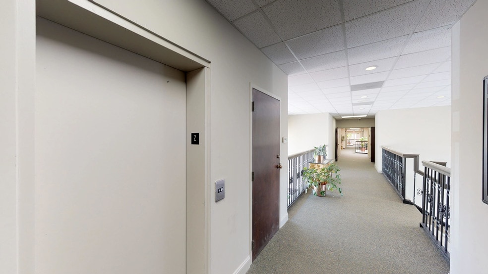 More Photos Of 2101 N Sardis Rd, Charlotte Office For Lease