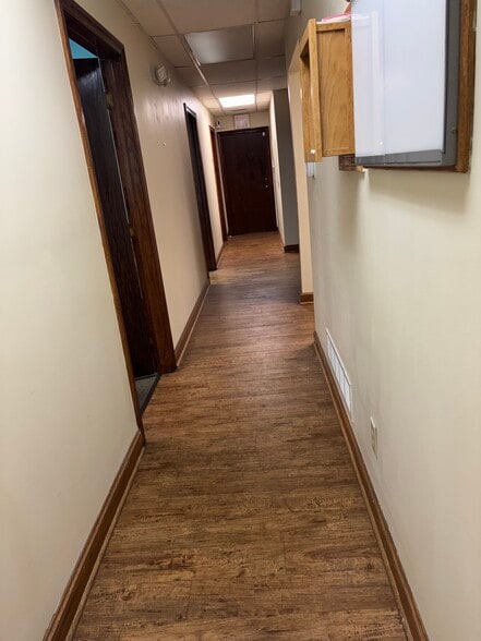 More Photos Of 555 W Schrock Rd, Westerville Medical For Sale