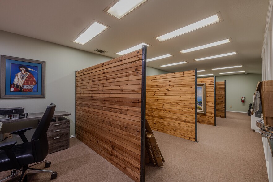 More Photos Of 4800 Bryant Irvin Ct, Fort Worth Office For Sale