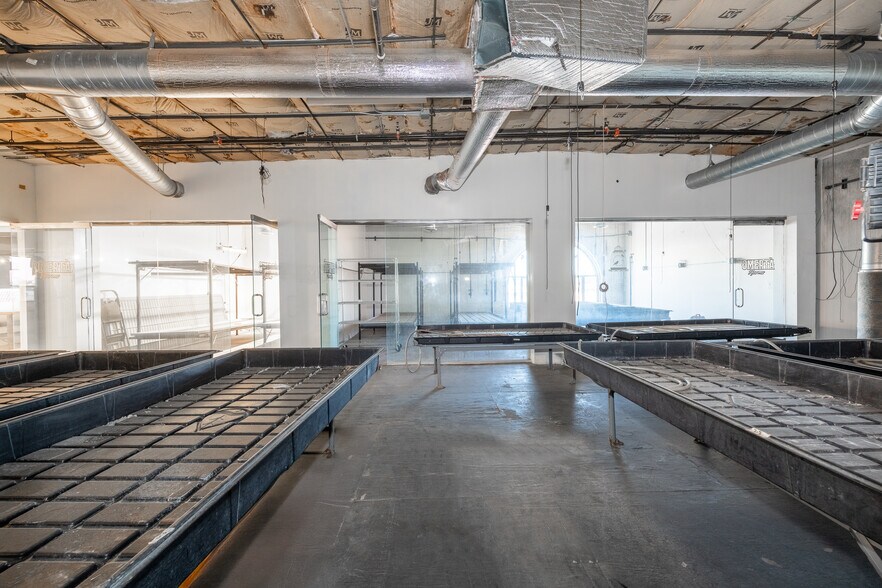 More Photos Of 197 E Jefferson Blvd, Los Angeles Warehouse For Sale