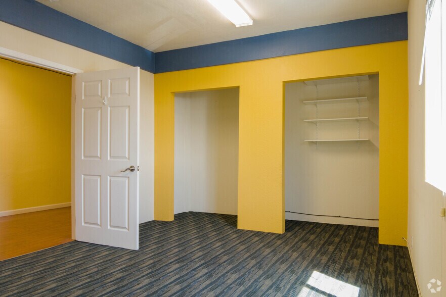 More Photos Of 1040 Park Ave, San Jose Storefront Retail Office For Sale