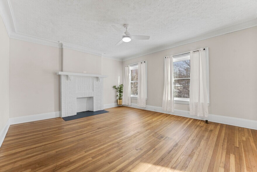 More Photos Of 2617 Euclid Heights Blvd, Cleveland Heights Apartments For Sale