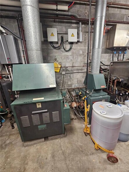 More Photos Of 316 W Liberty St, Rome Specialty For Sale