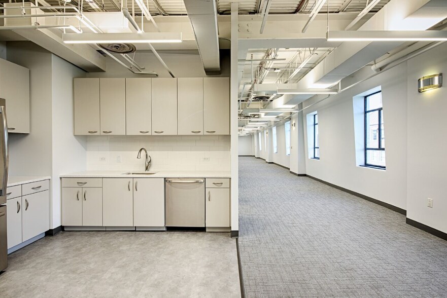 More Photos Of 123 N Pitt St, Alexandria Unknown For Lease