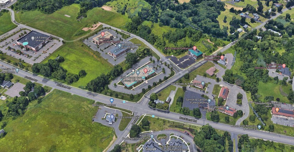 More Photos Of 2400 Tamarack Ave, South Windsor Medical For Lease