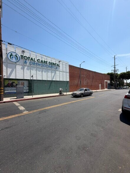 More Photos Of 2700 N Broadway, Los Angeles Freestanding For Lease