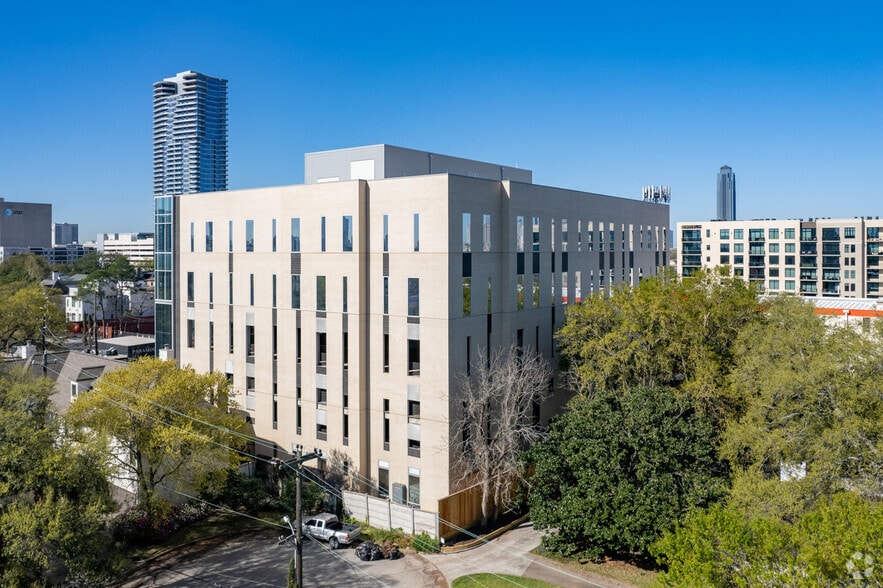 More Photos Of 3720 Westheimer Rd, Houston Medical For Lease