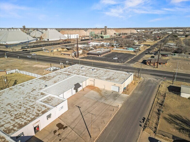 More Photos Of 3416 Avenue A, Lubbock General Retail For Lease