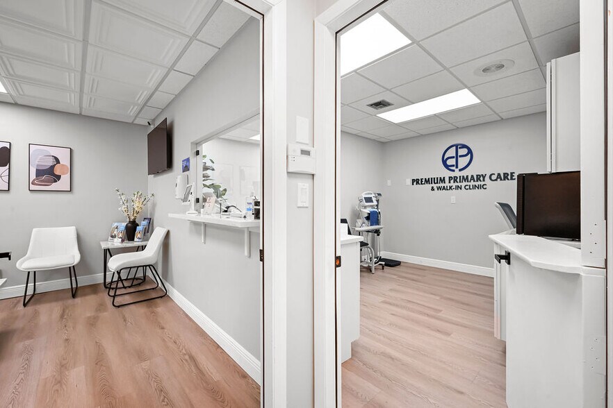 More Photos Of 1801 SE Hillmoor Dr, Port Saint Lucie Medical For Lease