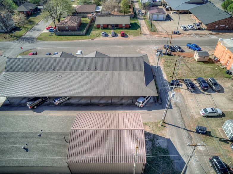 More Photos Of 113 E Broadway, Blanchard Storefront For Sale