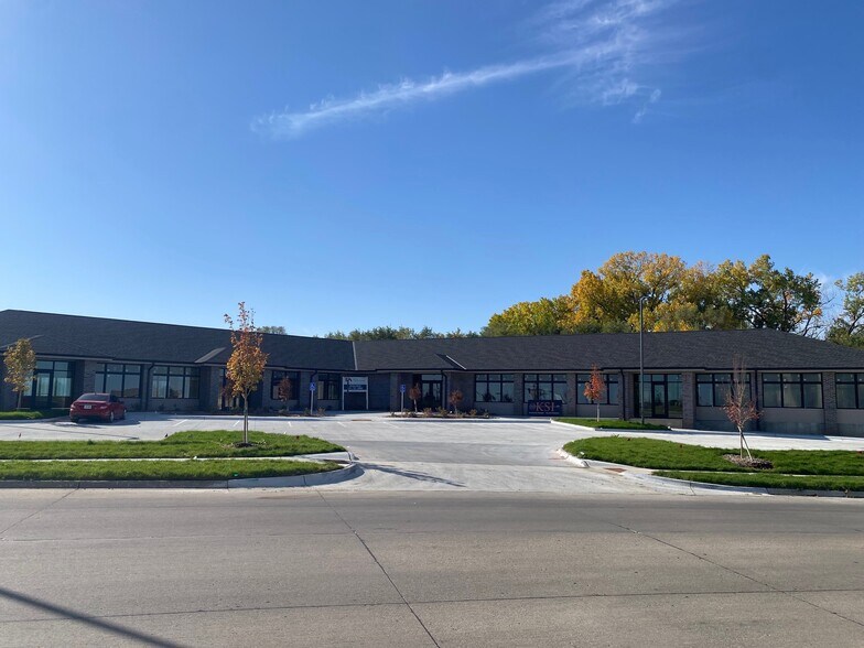 Primary Photo Of 1630 N Main St, Elkhorn Office For Lease