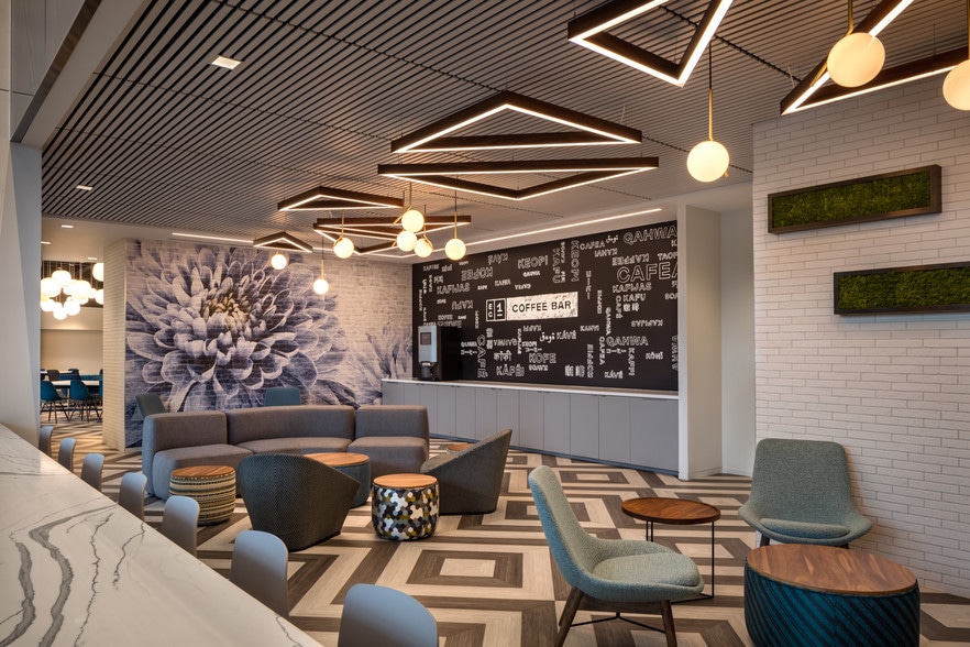 More Photos Of 585 N Dairy Ashford Rd, Houston Office For Lease