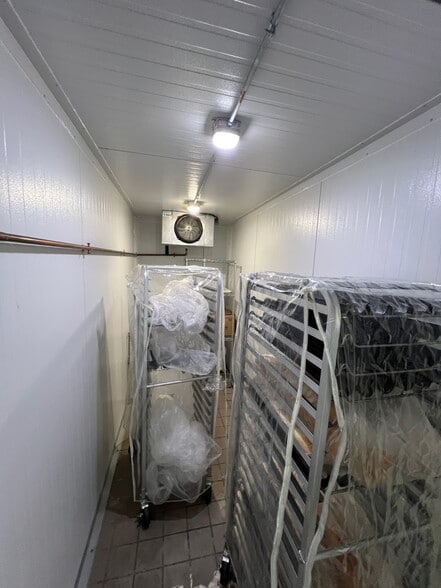 More Photos Of 2905 W Alameda Ave, Denver Fast Food For Lease