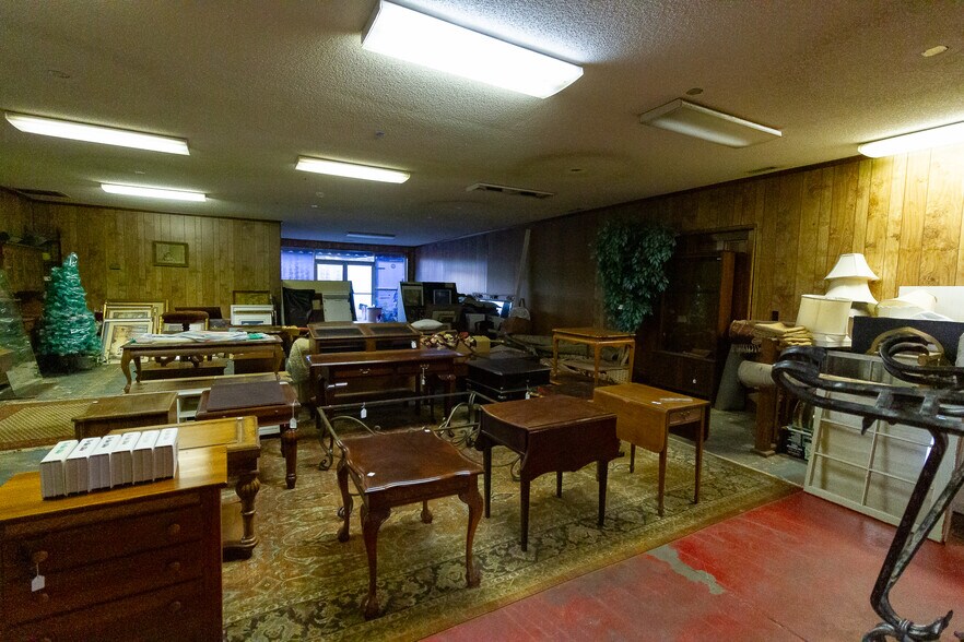 More Photos Of 512 Tift Ave S, Tifton Freestanding For Sale
