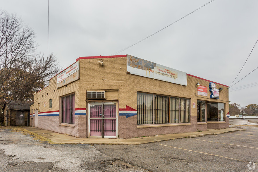 Primary Photo Of 2453-2457 Elvis Presley Blvd, Memphis Freestanding For Sale