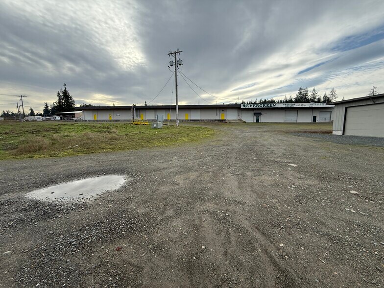 More Photos Of 212 N Gales St, Port Angeles Warehouse For Lease
