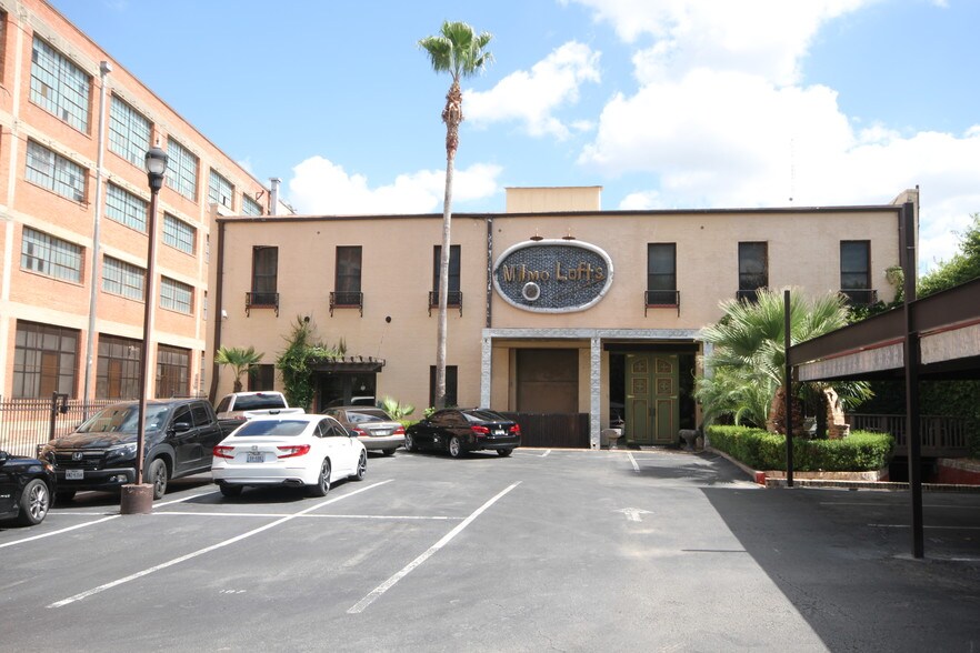 More Photos Of 321 S Flores St, San Antonio Coworking Space