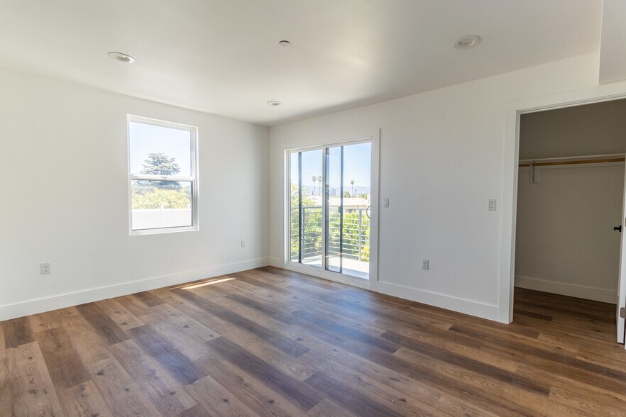 More Photos Of 4505 18th, Los Angeles Apartments For Sale