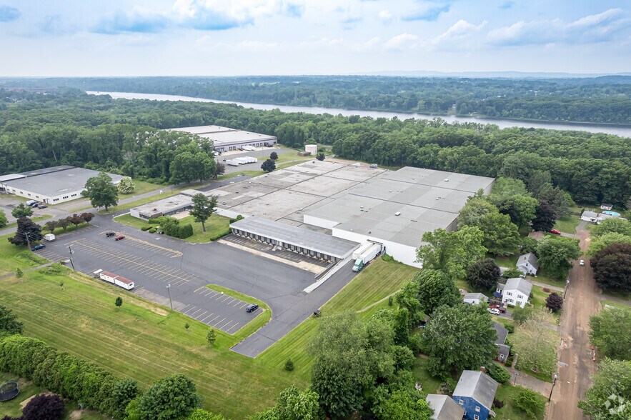 More Photos Of 53 Manning Rd, Enfield Warehouse For Lease