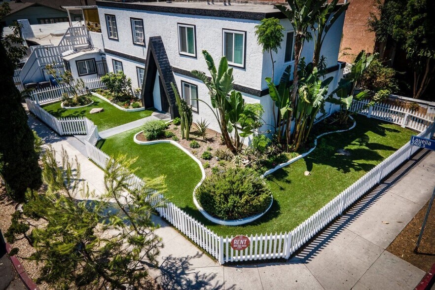 More Photos Of 2403 Louella Ave, Venice Apartments For Sale