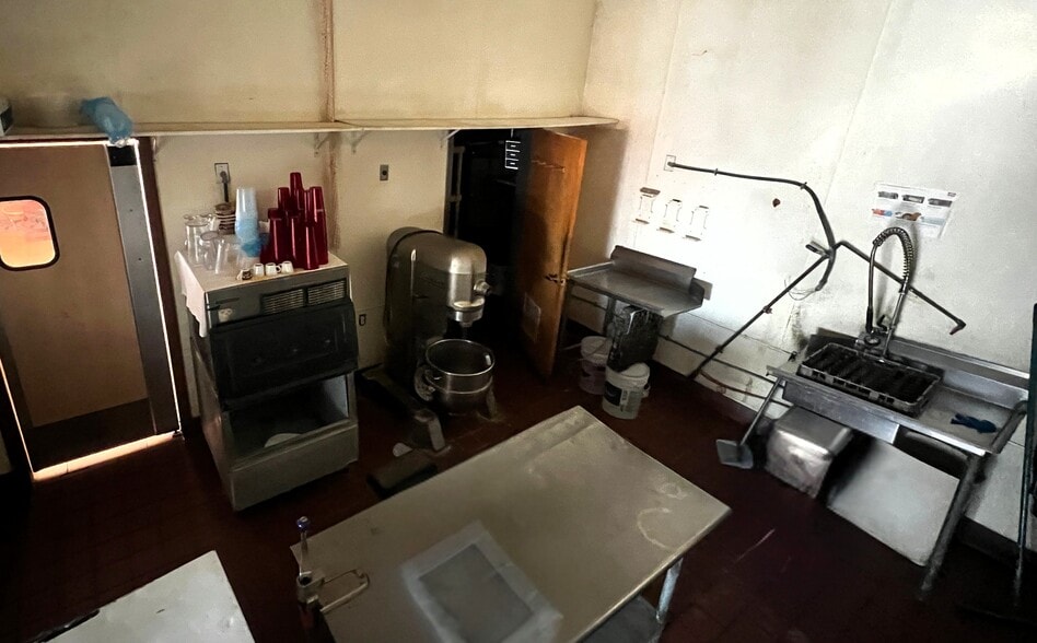 More Photos Of 1900 Route 37, Manchester Freestanding For Lease