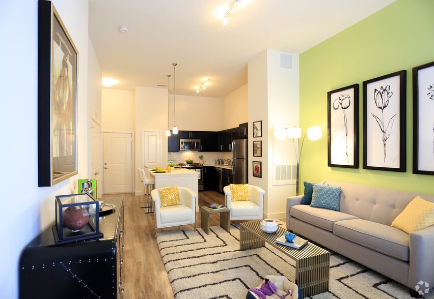 More Photos Of 515 West Ave, Norwalk Unknown For Lease