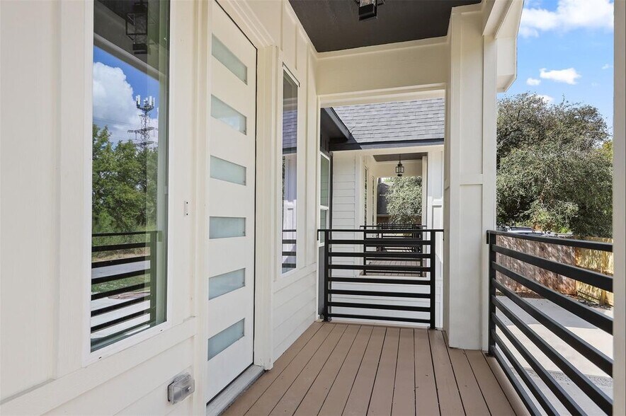 More Photos Of 4728 Sunbeam st, Houston Apartments For Sale