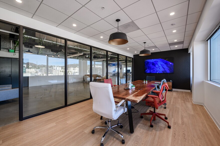 More Photos Of 6430 W Sunset Blvd, Los Angeles Office For Lease