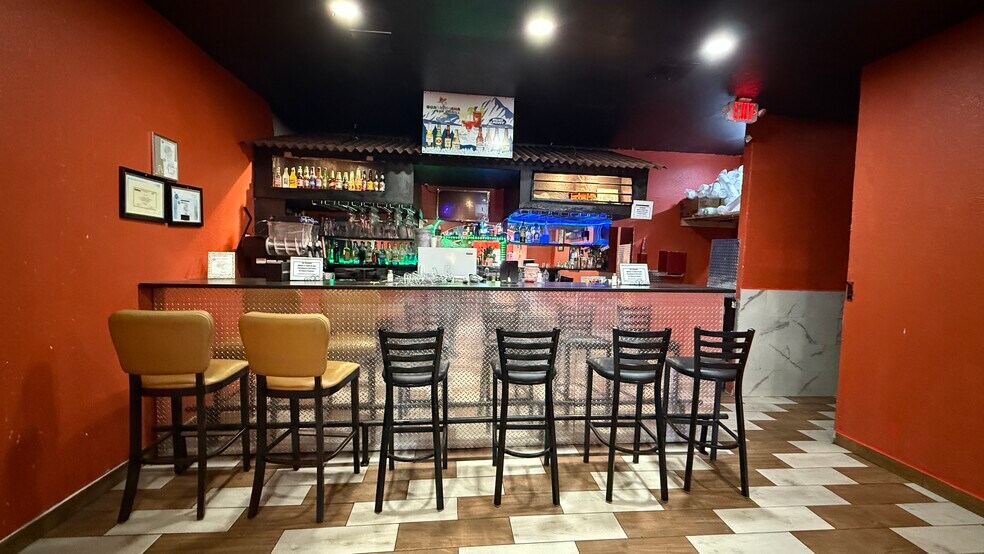 More Photos Of 1310 S Muskogee Ave, Tahlequah Restaurant For Sale