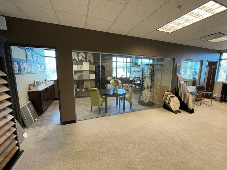 More Photos Of 1615 Foxtrail Dr, Loveland Office For Lease