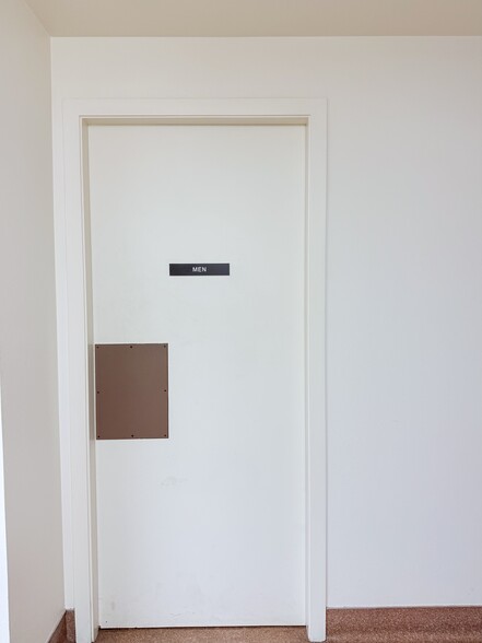 More Photos Of 1820 Oro Dam Blvd E, Oroville Bank For Lease