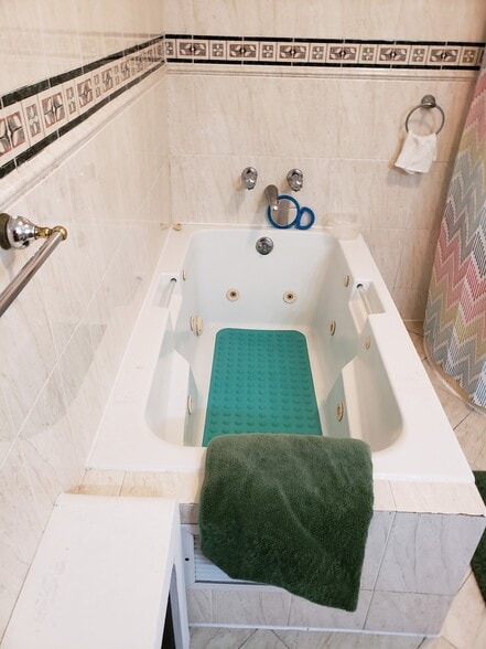 More Photos Of 69 Starbuck St, Staten Island Apartments For Sale