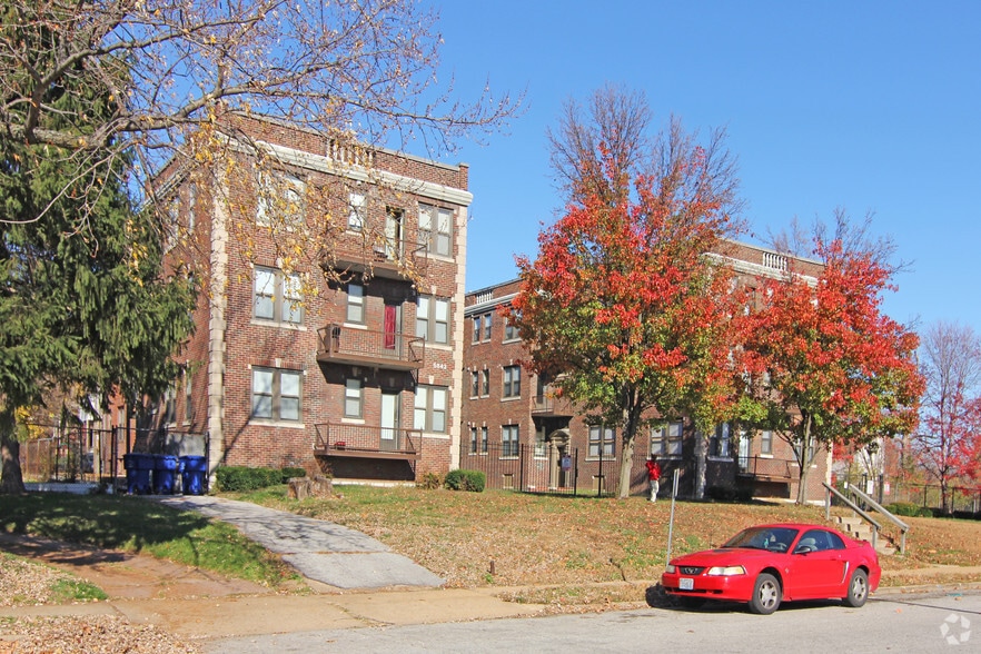 Primary Photo Of 5841 Cabanne Ave, Saint Louis Apartments For Sale