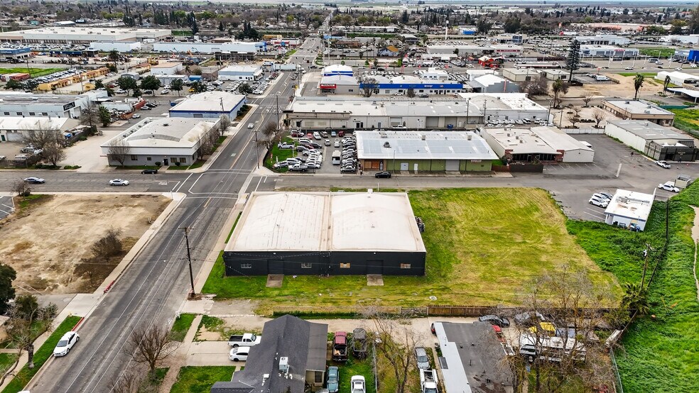 More Photos Of 1505-1507 W 18th St, Merced Warehouse For Lease