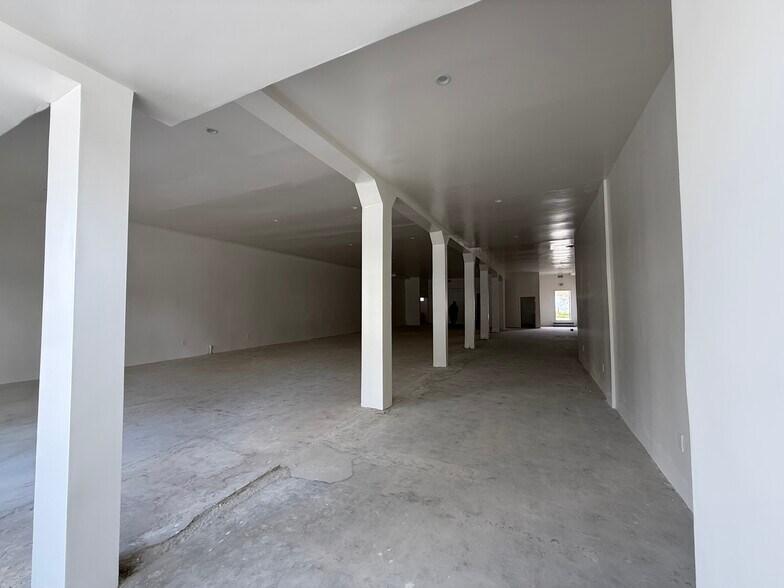 More Photos Of 4064 Crenshaw Blvd, Los Angeles Storefront For Sale