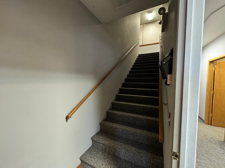 More Photos Of 160 Kelly Rd, Kalispell Flex For Lease