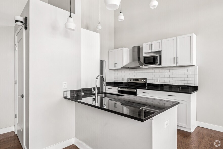 More Photos Of 811-827 Court St, Utica Apartments For Lease