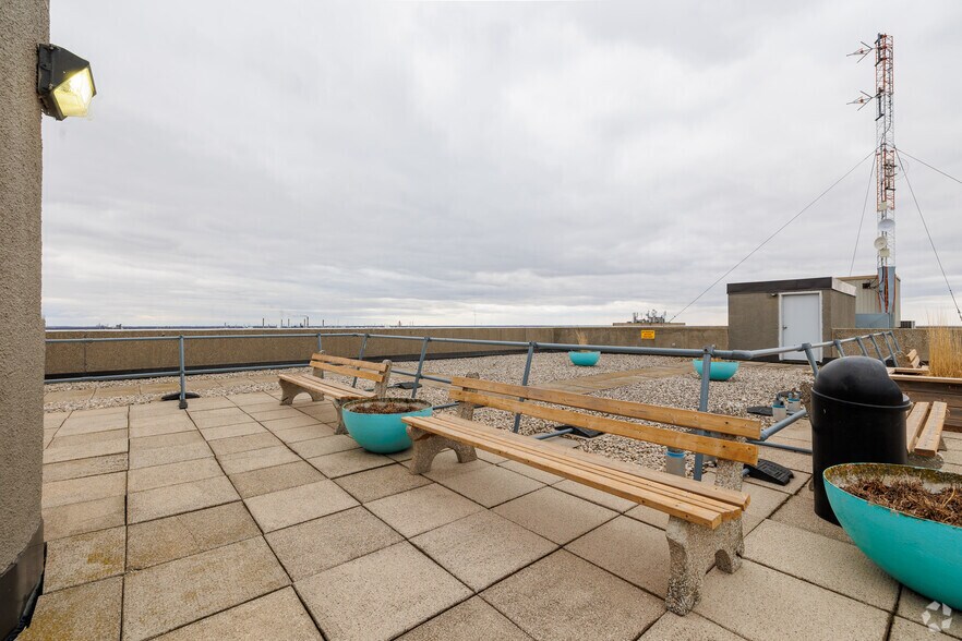 More Photos Of 160 George St, Sarnia Apartments For Lease