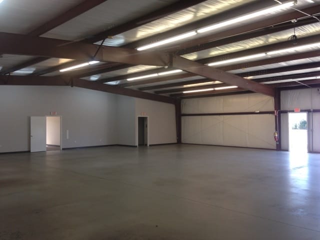 More Photos Of 1418 Harbin Cir, Valdosta Warehouse For Lease