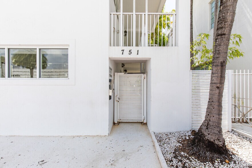 More Photos Of 751 Collins Ave, Miami Beach Apartments For Sale
