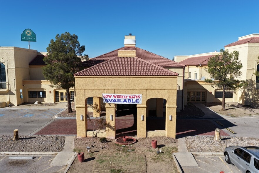 More Photos Of 790 Avenida de Mesilla, Las Cruces Hotel For Sale