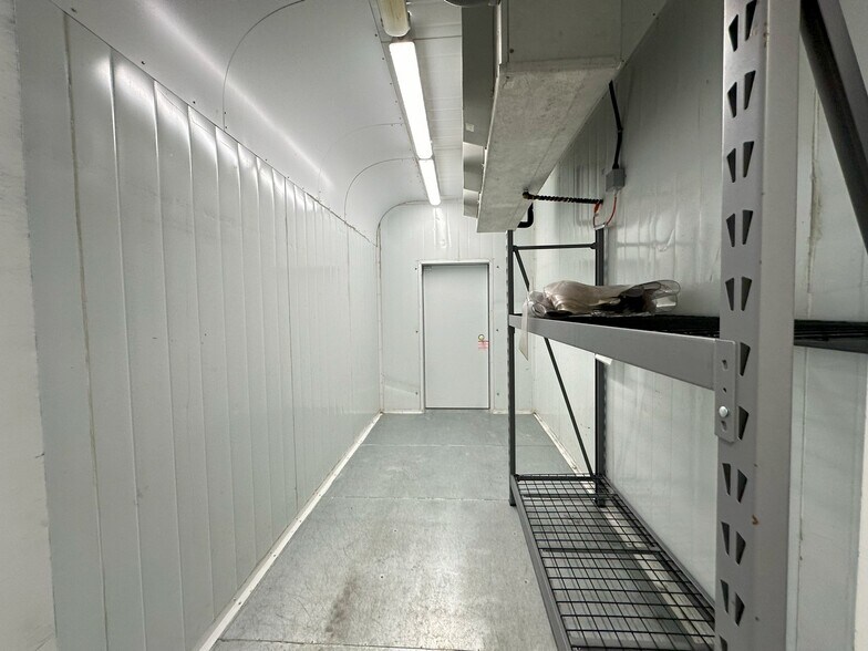 More Photos Of 11171 Horseshoe Way, Richmond Light Manufacturing For Sale