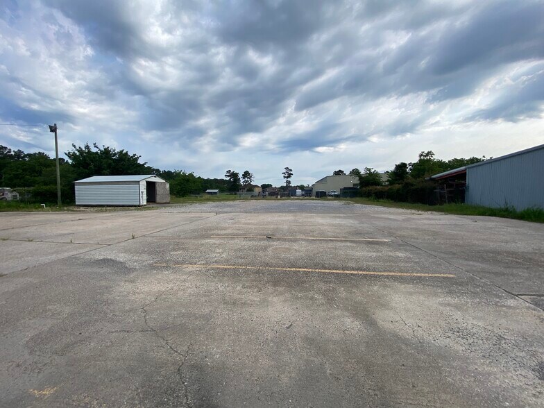 More Photos Of 4770 Washington Blvd, Beaumont Light Distribution For Sale