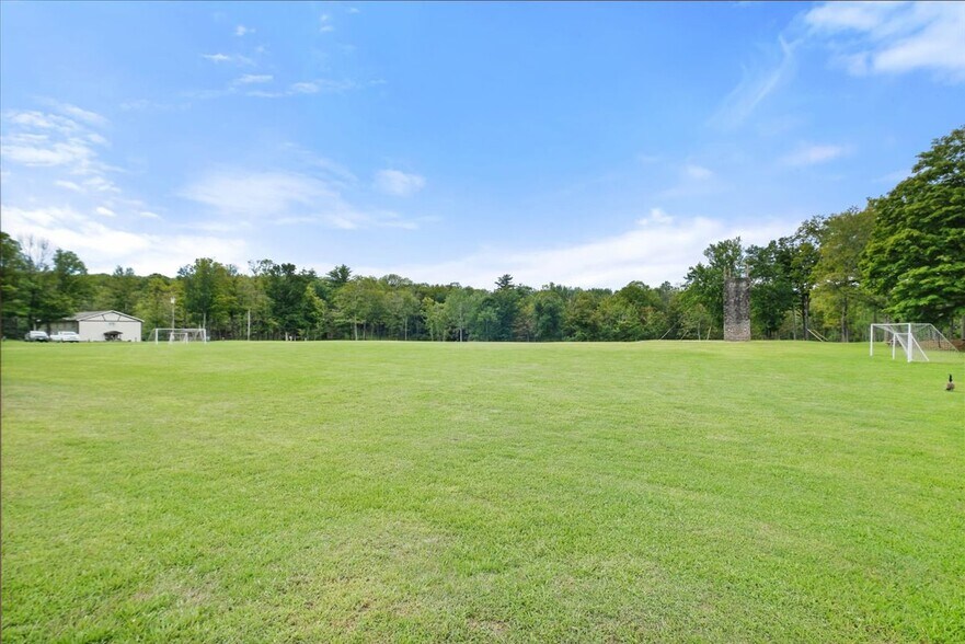 More Photos Of 64 White Dr, Milan Specialty For Sale