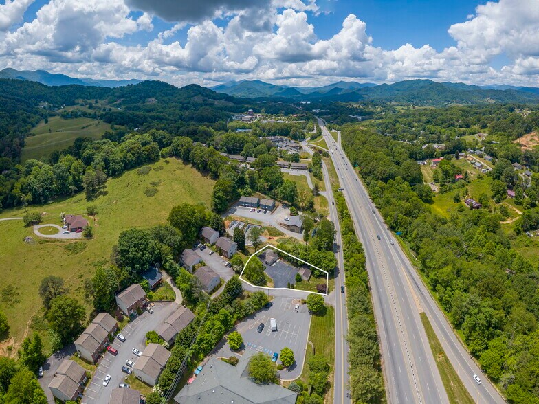 More Photos Of 20-24 Park Terrace Dr, Clyde Office Residential For Sale