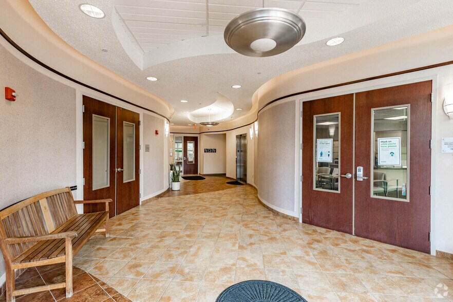 Primary Photo Of 125 Emeryville Dr, Cranberry Township Medical For Lease