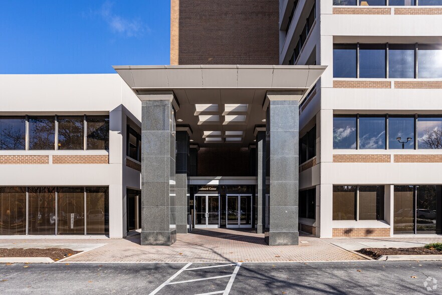 More Photos Of 1111 N Northshore Dr, Knoxville Office For Lease