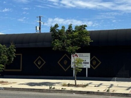 More Photos Of 10843 Burbank Blvd, North Hollywood Office For Lease