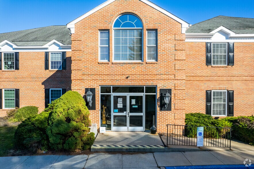 More Photos Of 110 Hopewell Rd, Downingtown Medical For Lease